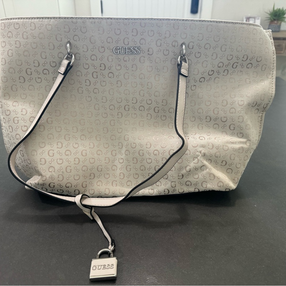 Guess Cream Tote